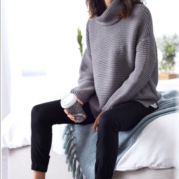 Chunky Knit Sweater - Picture 3 of 8